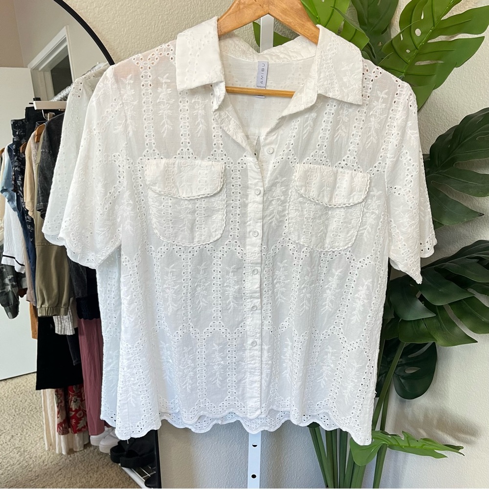 🤍 White Eyelet Embroidered Button-Up Blouse Sz M | 100% Cotton | AMISU